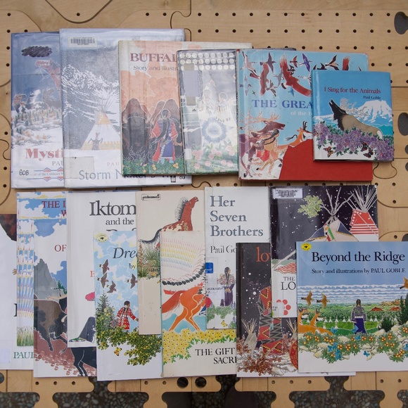 Paul Goble Native American Stories Hard & Soft Cover Book Bundle Of 17 Items - Picture 1 of 13